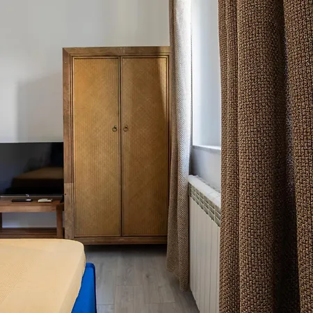The Pine Reatreat, Apartman Viareggio
